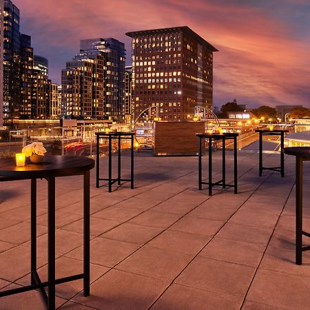 Omni Boston Hotel At The Seaport Exterior photo